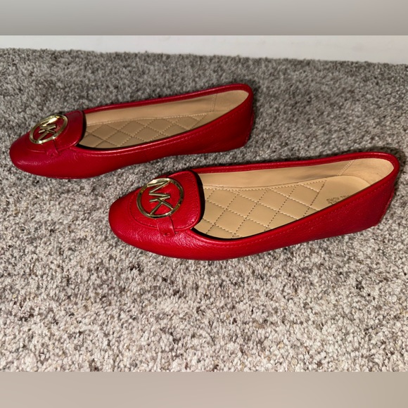 Michael Kors red flats size 6M - Picture 2 of 5